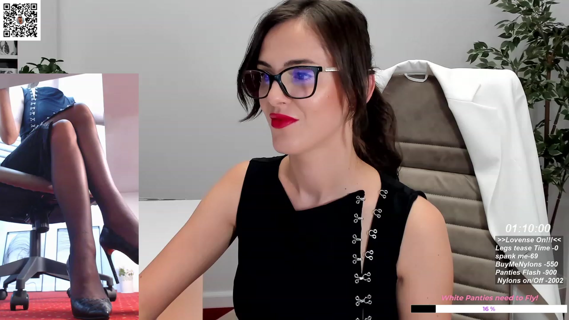 Gallery image thumbnail from LegswAttitude's myfreecams stream on, 11/22/2023, 13:22 image 8 of 20