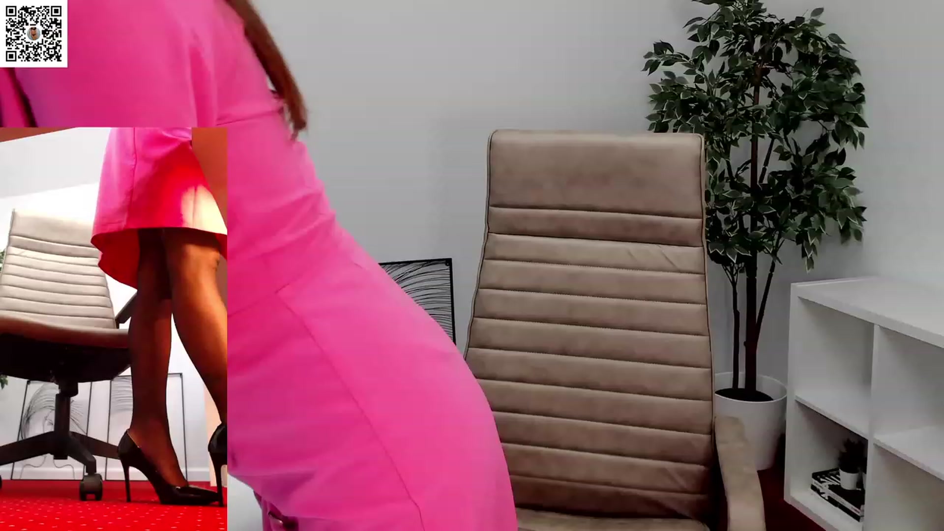 Gallery image thumbnail from LegswAttitude's myfreecams stream on, 11/28/2023, 07:28 image 13 of 20