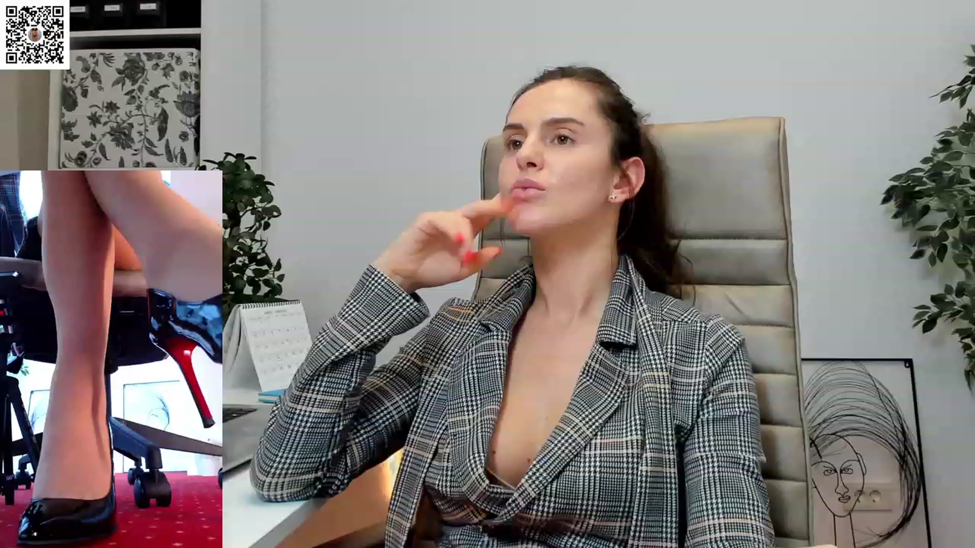 Gallery image thumbnail from LegswAttitude's myfreecams stream on, 12/15/2023, 11:53 image 20 of 20