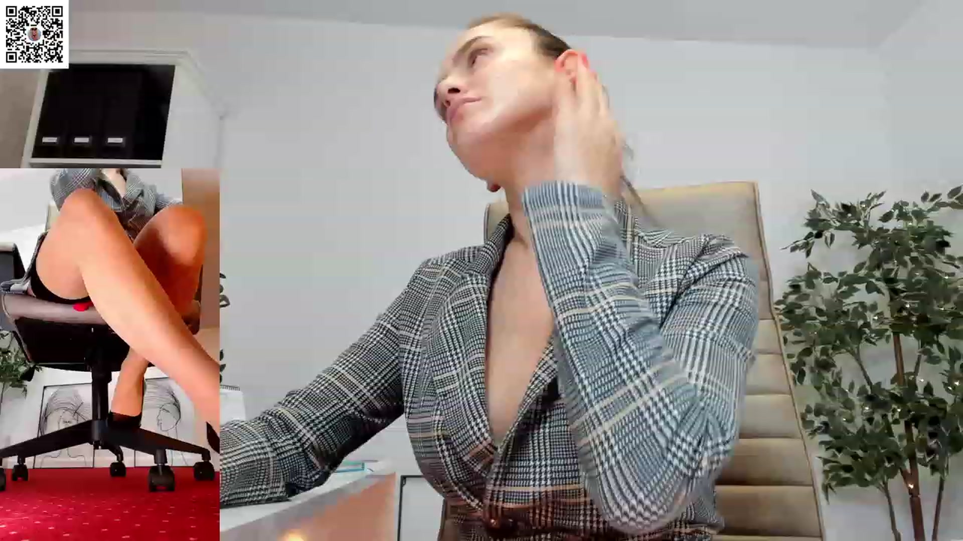 Gallery image thumbnail from LegswAttitude's myfreecams stream on, 12/15/2023, 11:53 image 1 of 20