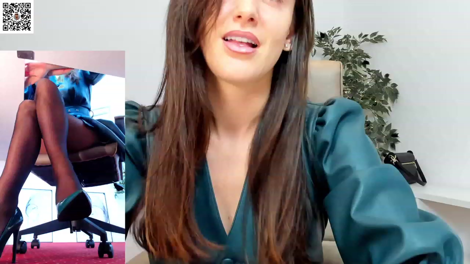 Gallery image thumbnail from LegswAttitude's myfreecams stream on, 12/19/2023, 08:42 image 1 of 20