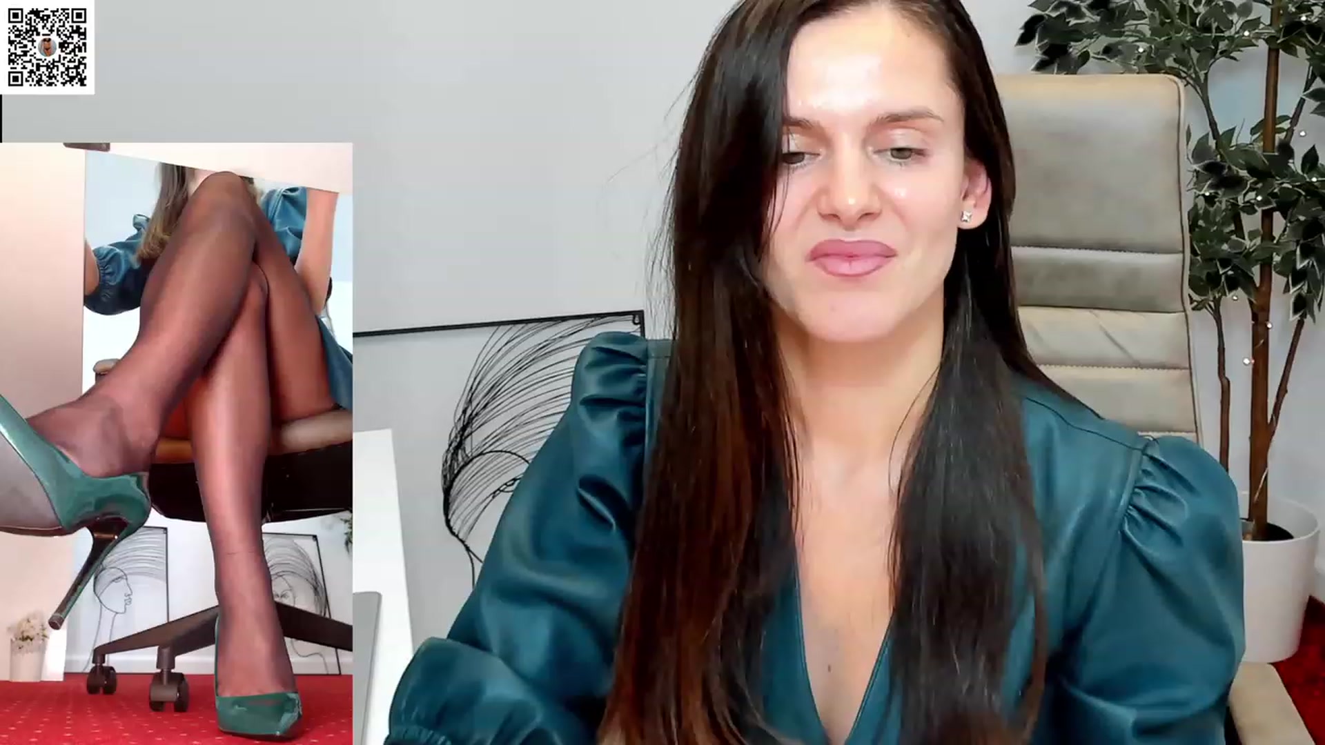 Gallery image thumbnail from LegswAttitude's myfreecams stream on, 12/19/2023, 14:05 image 1 of 20