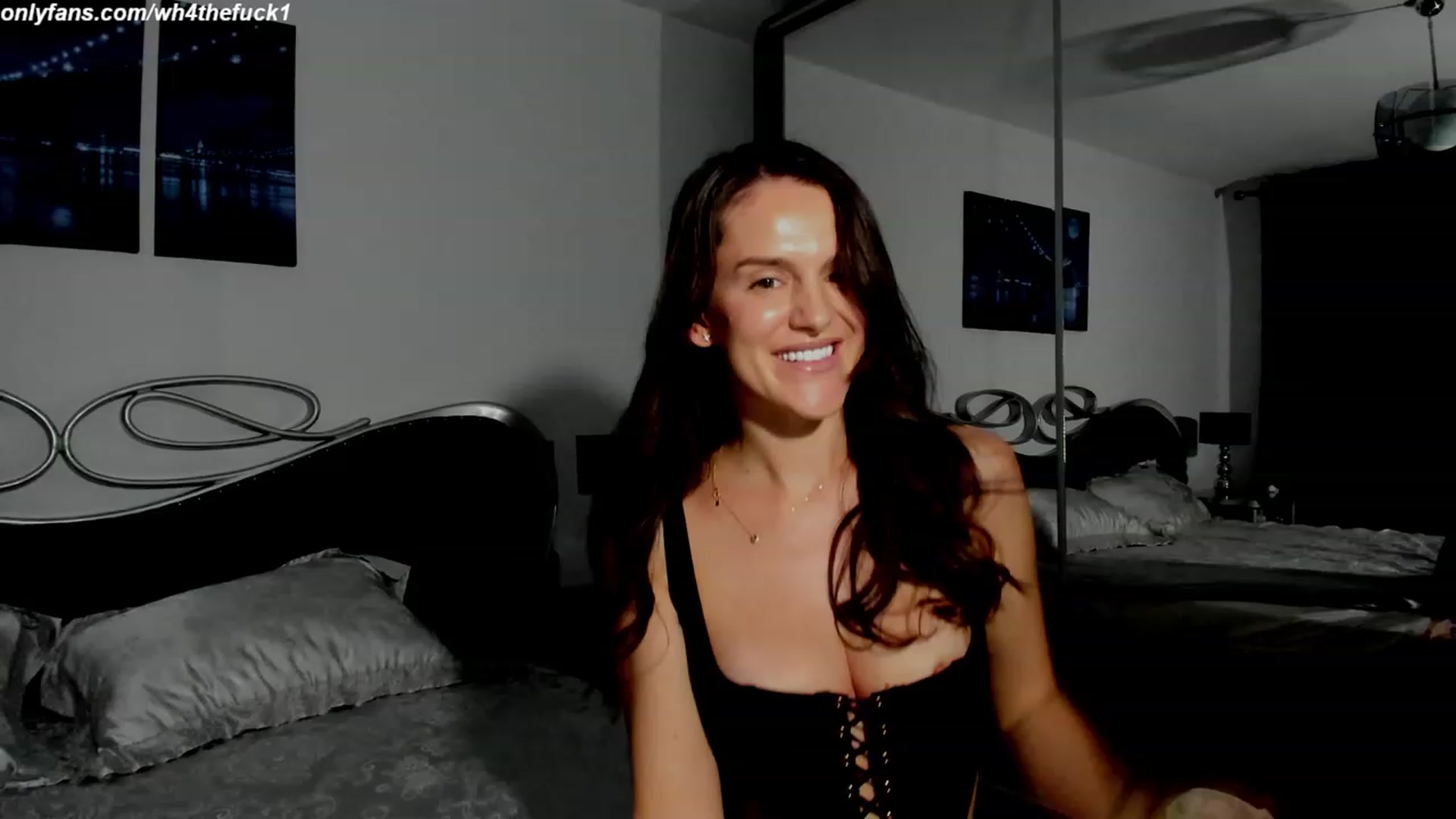 Gallery image thumbnail from LegswAttitude's myfreecams stream on, 12/22/2023, 15:06 image 20 of 20