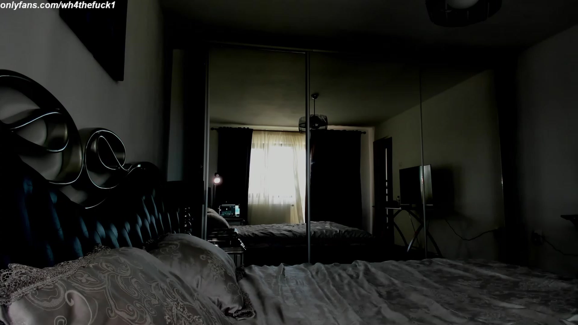 Gallery image thumbnail from LegswAttitude's myfreecams stream on, 12/24/2023, 14:02 image 12 of 20