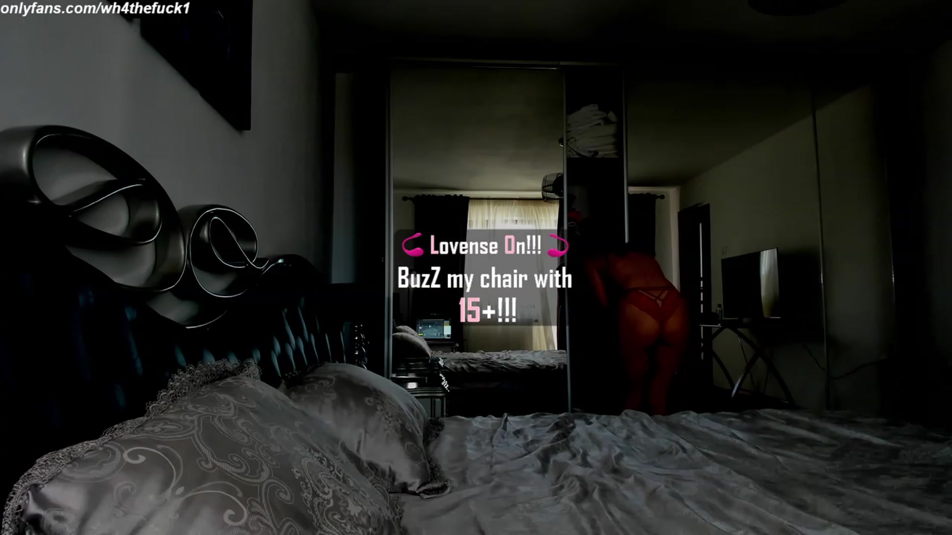 Gallery image thumbnail from LegswAttitude's myfreecams stream on, 12/24/2023, 14:02 image 8 of 20