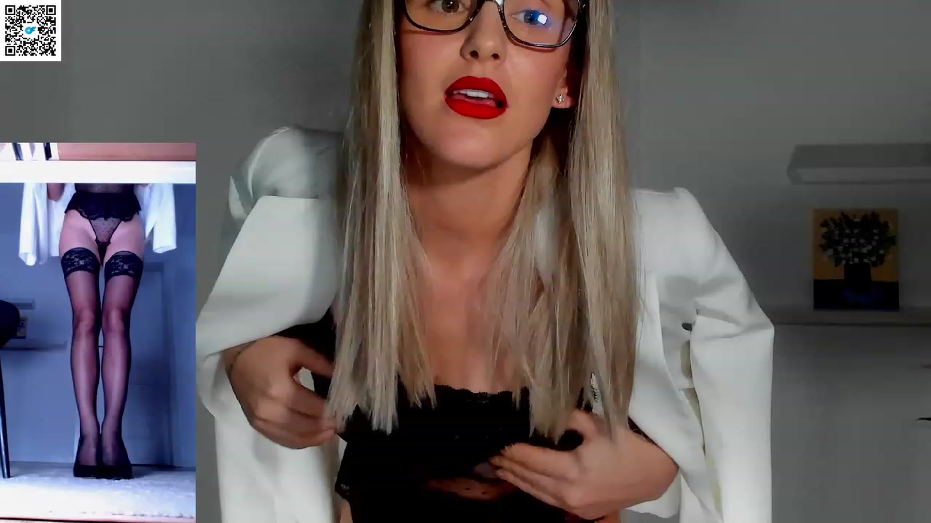 Gallery image thumbnail from LegswAttitude's myfreecams stream on, 01/06/2024, 18:29 image 10 of 20