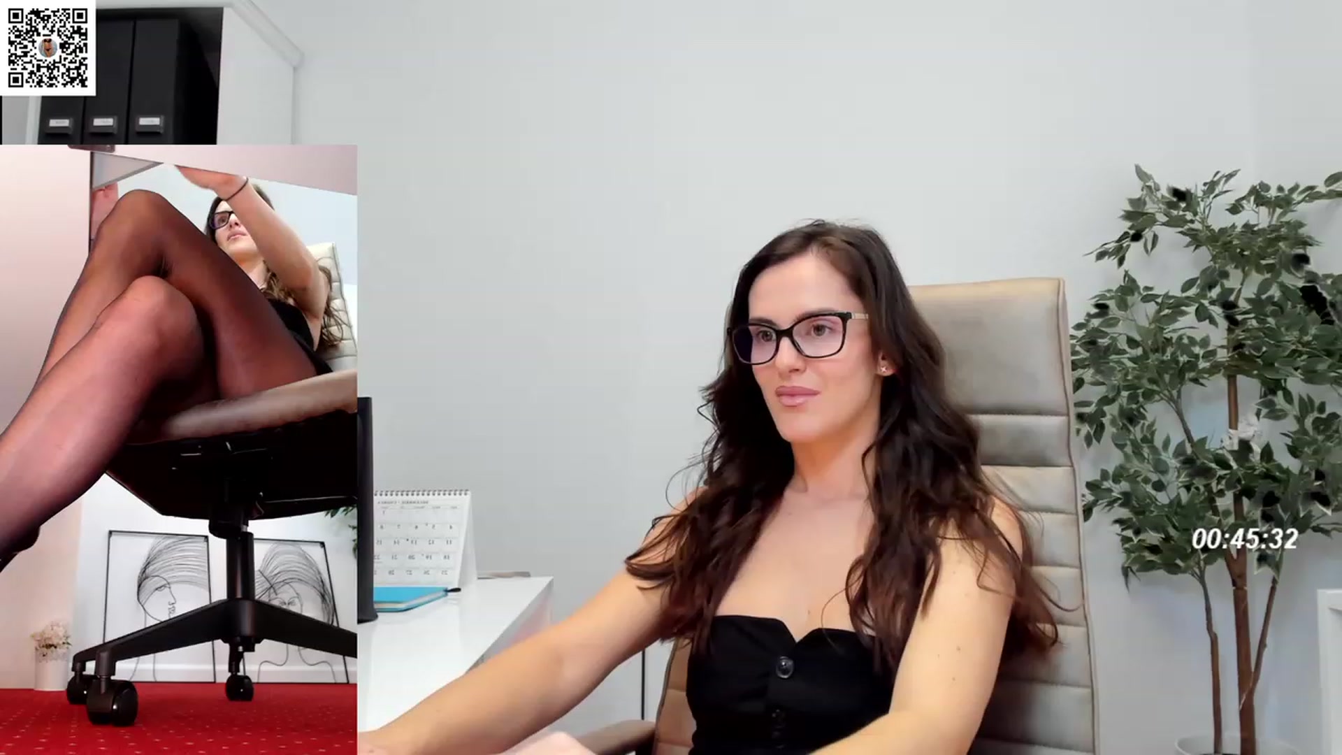 Gallery image thumbnail from LegswAttitude's myfreecams stream on, 01/09/2024, 13:38 image 9 of 20