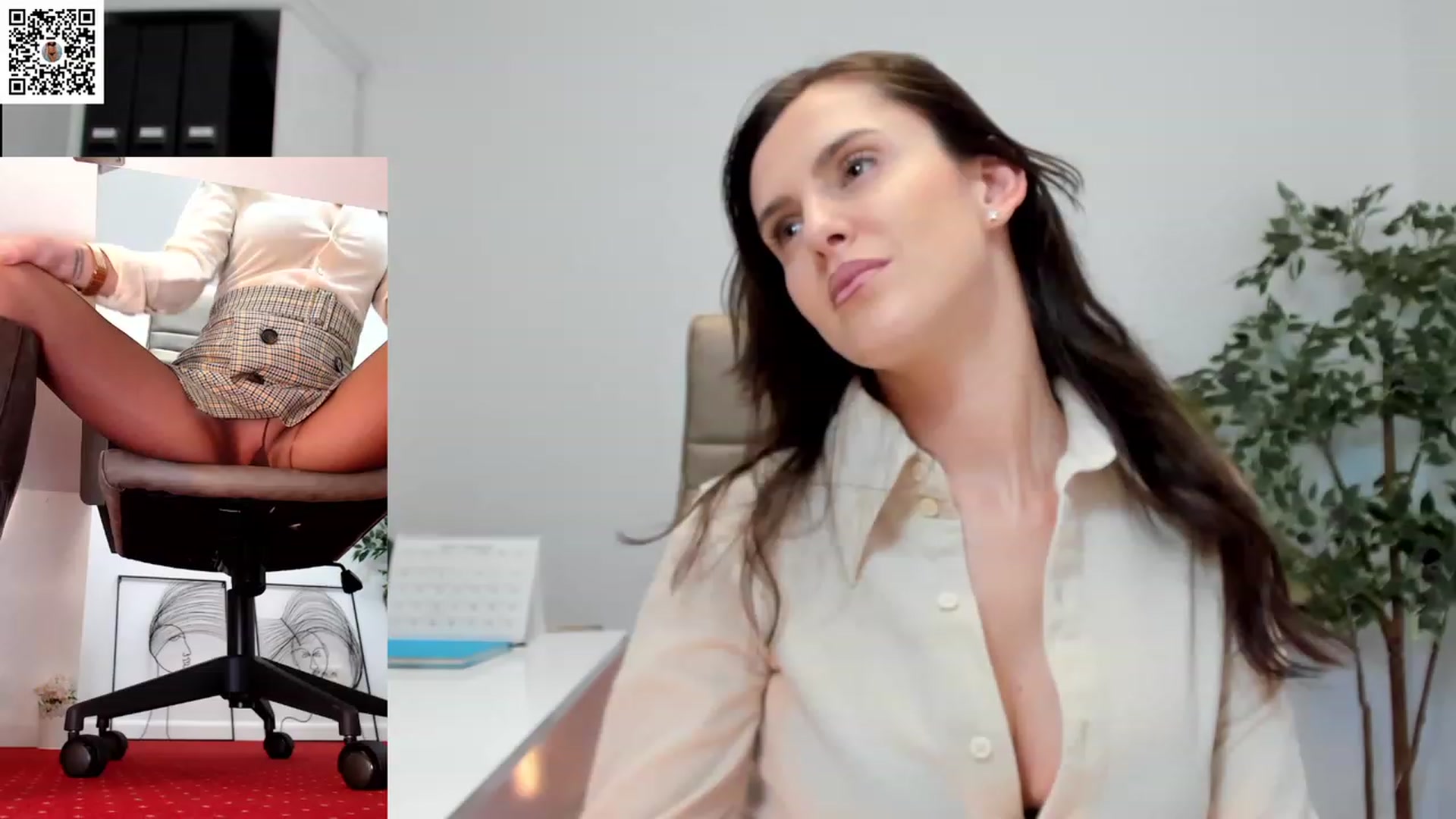 Gallery image thumbnail from LegswAttitude's myfreecams stream on, 01/10/2024, 14:02 image 3 of 20