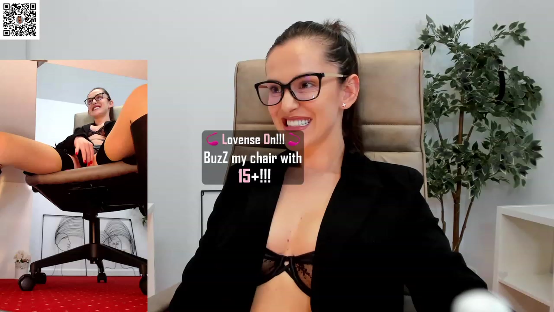 Gallery image thumbnail from LegswAttitude's myfreecams stream on, 01/19/2024, 13:58 image 7 of 20