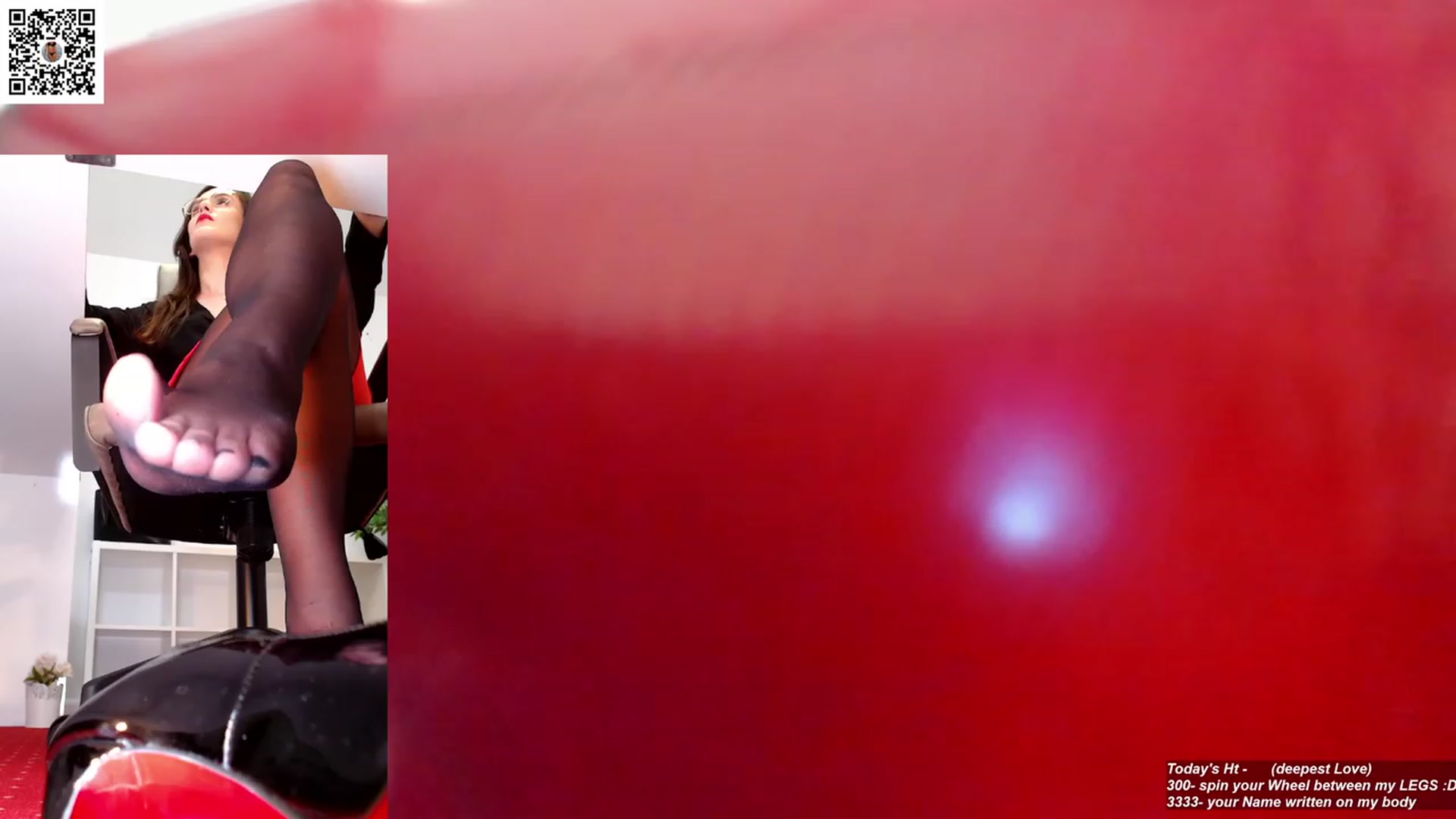 Gallery image thumbnail from LegswAttitude's myfreecams stream on, 02/14/2024, 12:27 image 17 of 20