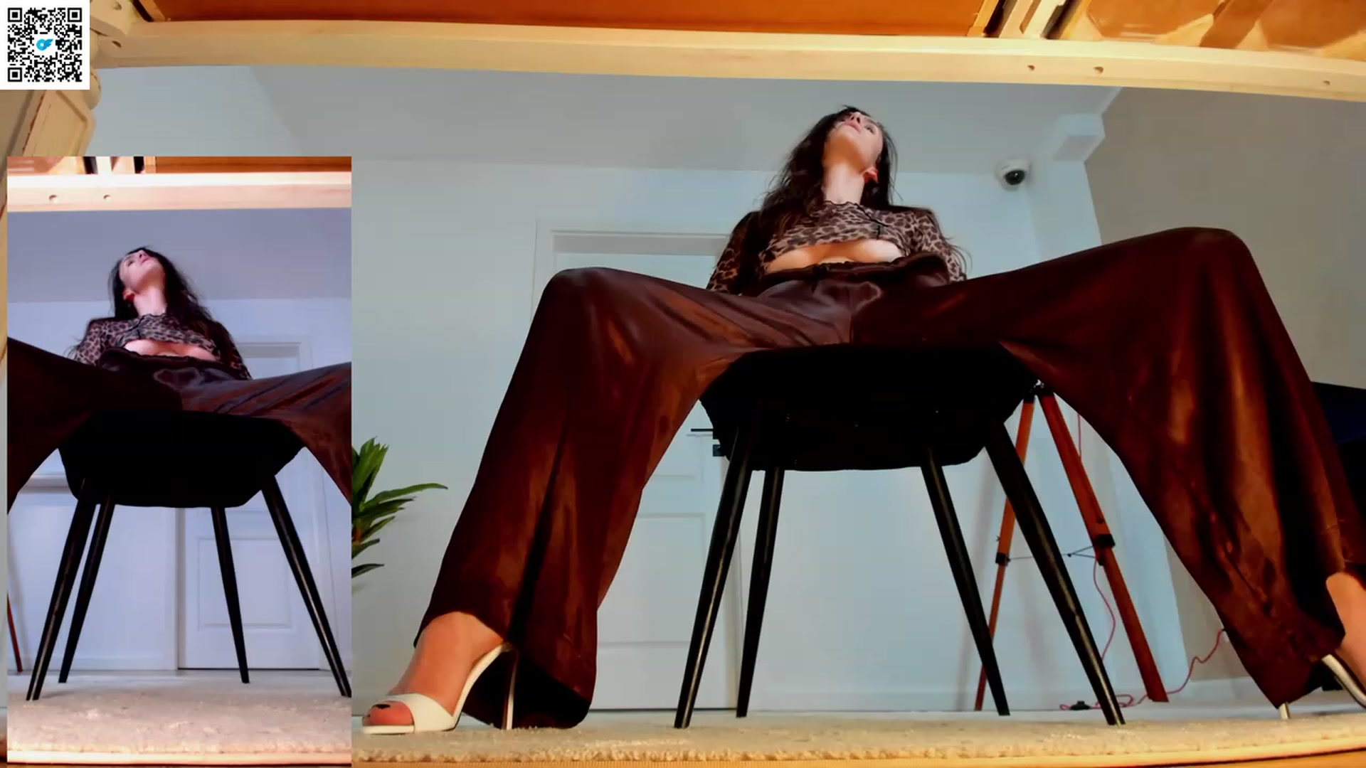 Gallery image thumbnail from LegswAttitude's myfreecams stream on, 03/20/2024, 13:58 image 4 of 20