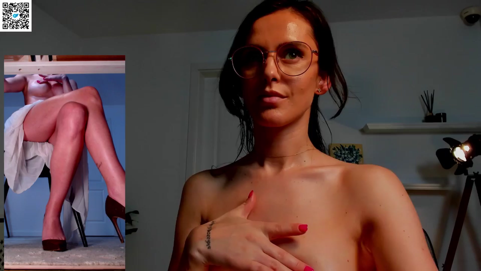 Gallery image thumbnail from LegswAttitude's myfreecams stream on, 03/27/2024, 15:35 image 14 of 20