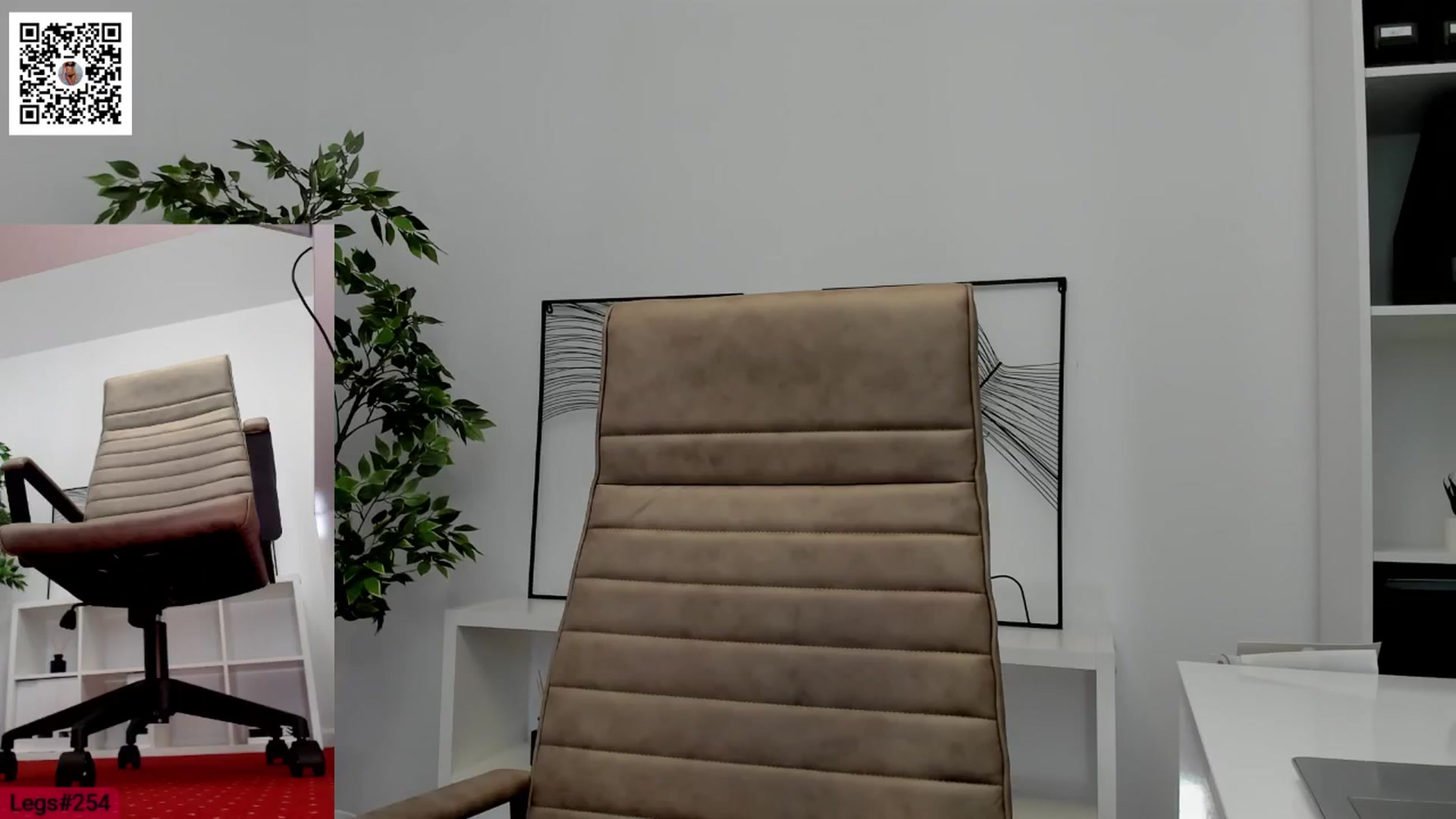 Gallery image thumbnail from LegswAttitude's myfreecams stream on, 05/14/2024, 13:20 image 10 of 20