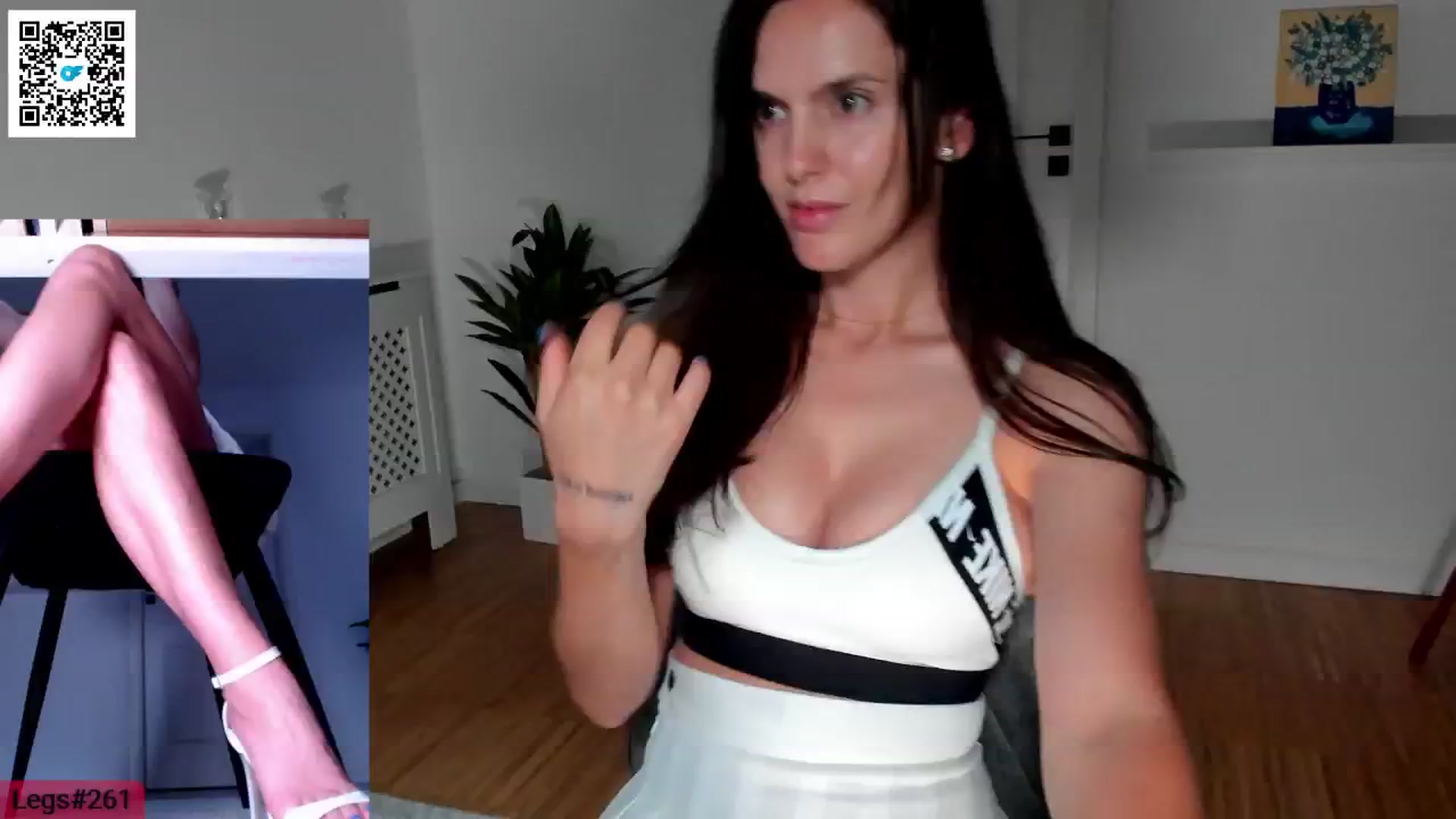 Gallery image thumbnail from LegswAttitude's myfreecams stream on, 05/18/2024, 21:01 image 2 of 20
