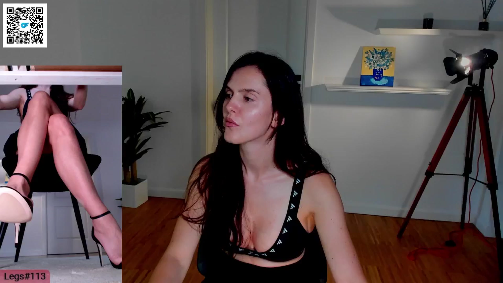 Gallery image thumbnail from LegswAttitude's myfreecams stream on, 05/25/2024, 14:06 image 3 of 20