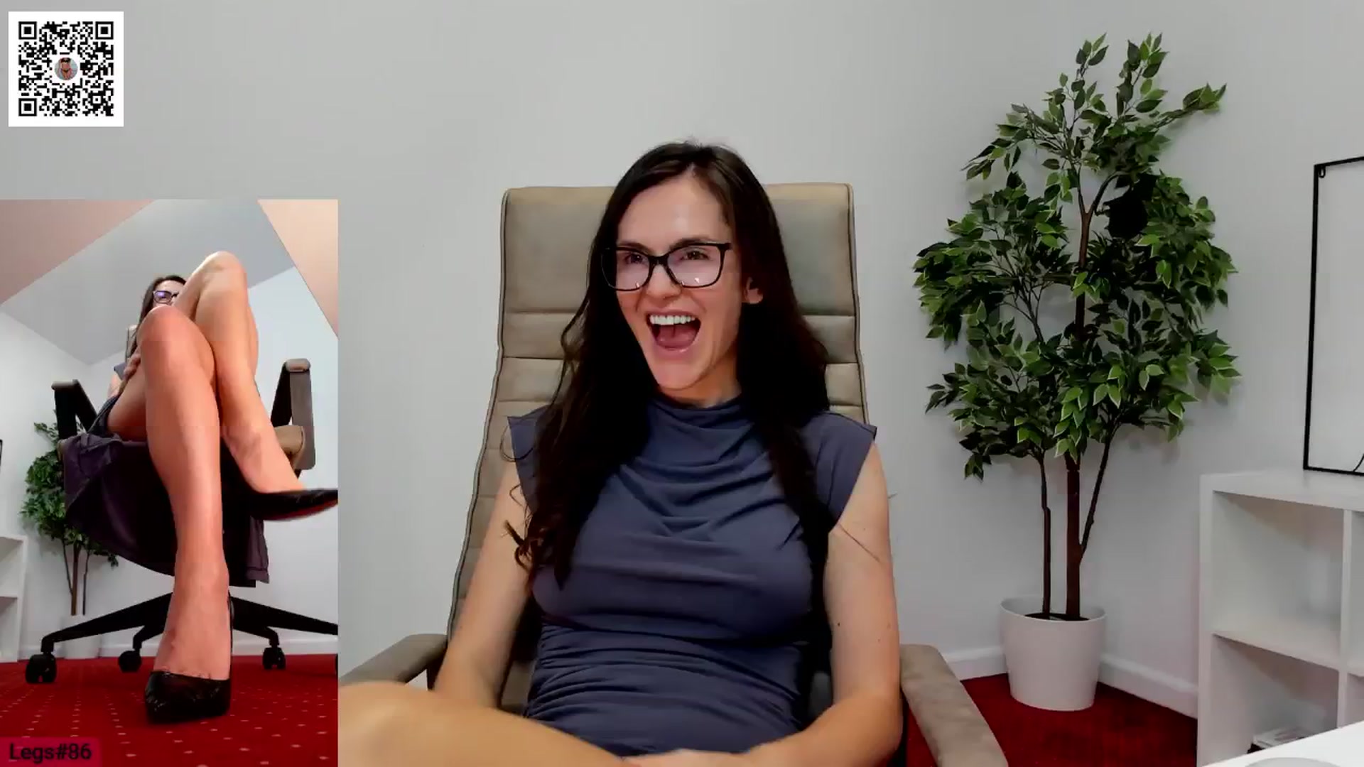 Gallery image thumbnail from LegswAttitude's myfreecams stream on, 05/27/2024, 13:29 image 13 of 20