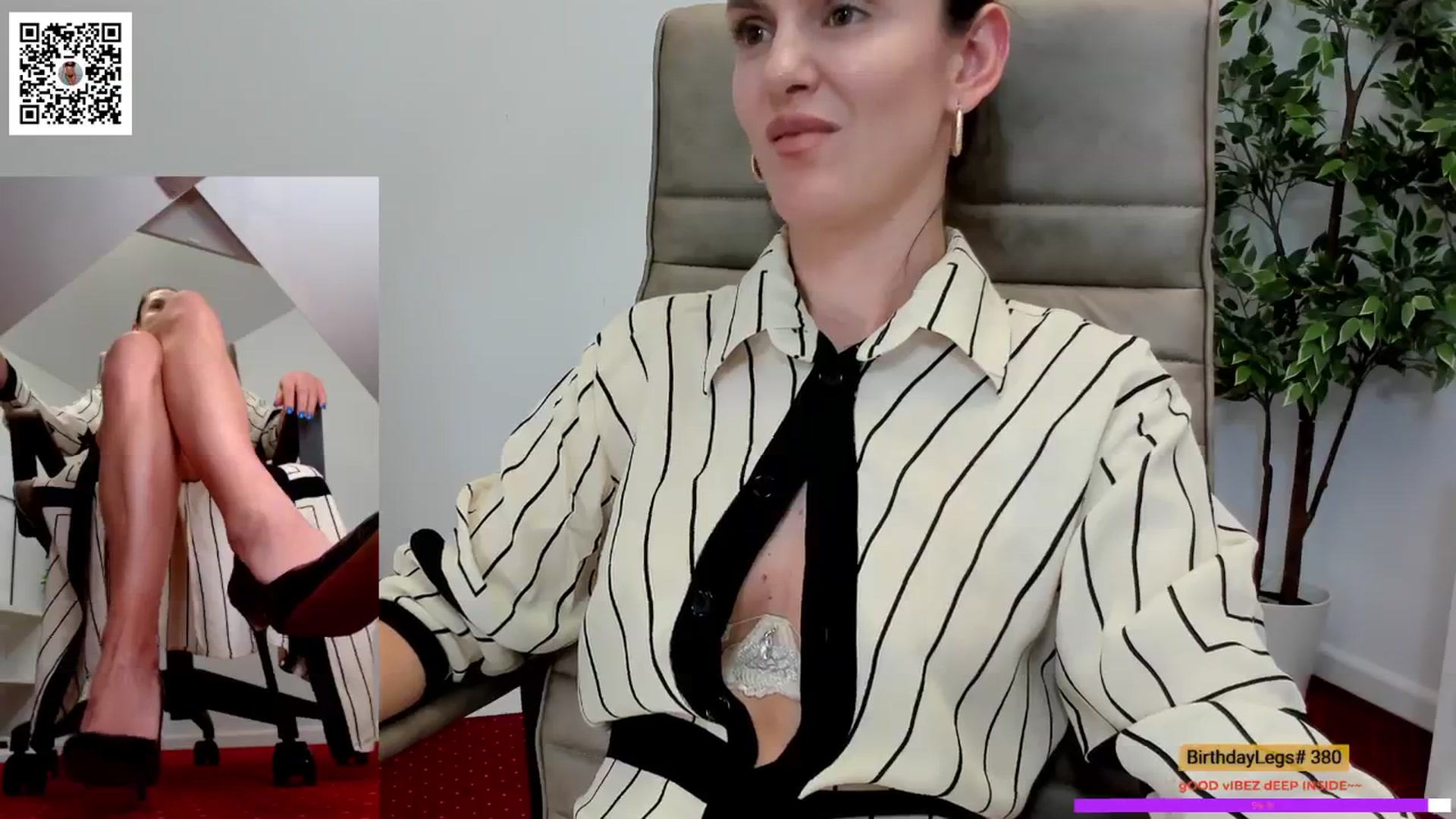 Gallery image thumbnail from LegswAttitude's myfreecams stream on, 06/04/2024, 13:34 image 13 of 20