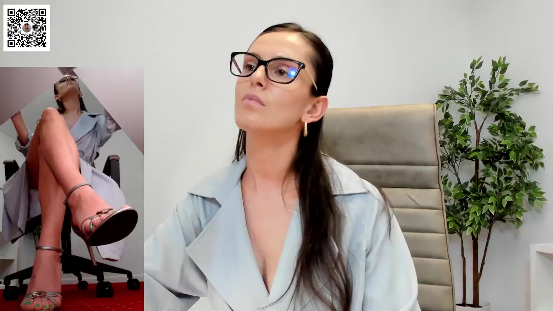 Gallery image thumbnail from LegswAttitude's myfreecams stream on, 06/12/2024, 08:14 image 6 of 20