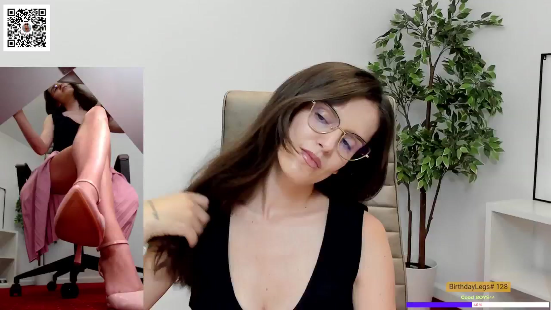 Gallery image thumbnail from LegswAttitude's myfreecams stream on, 06/17/2024, 13:58 image 6 of 20
