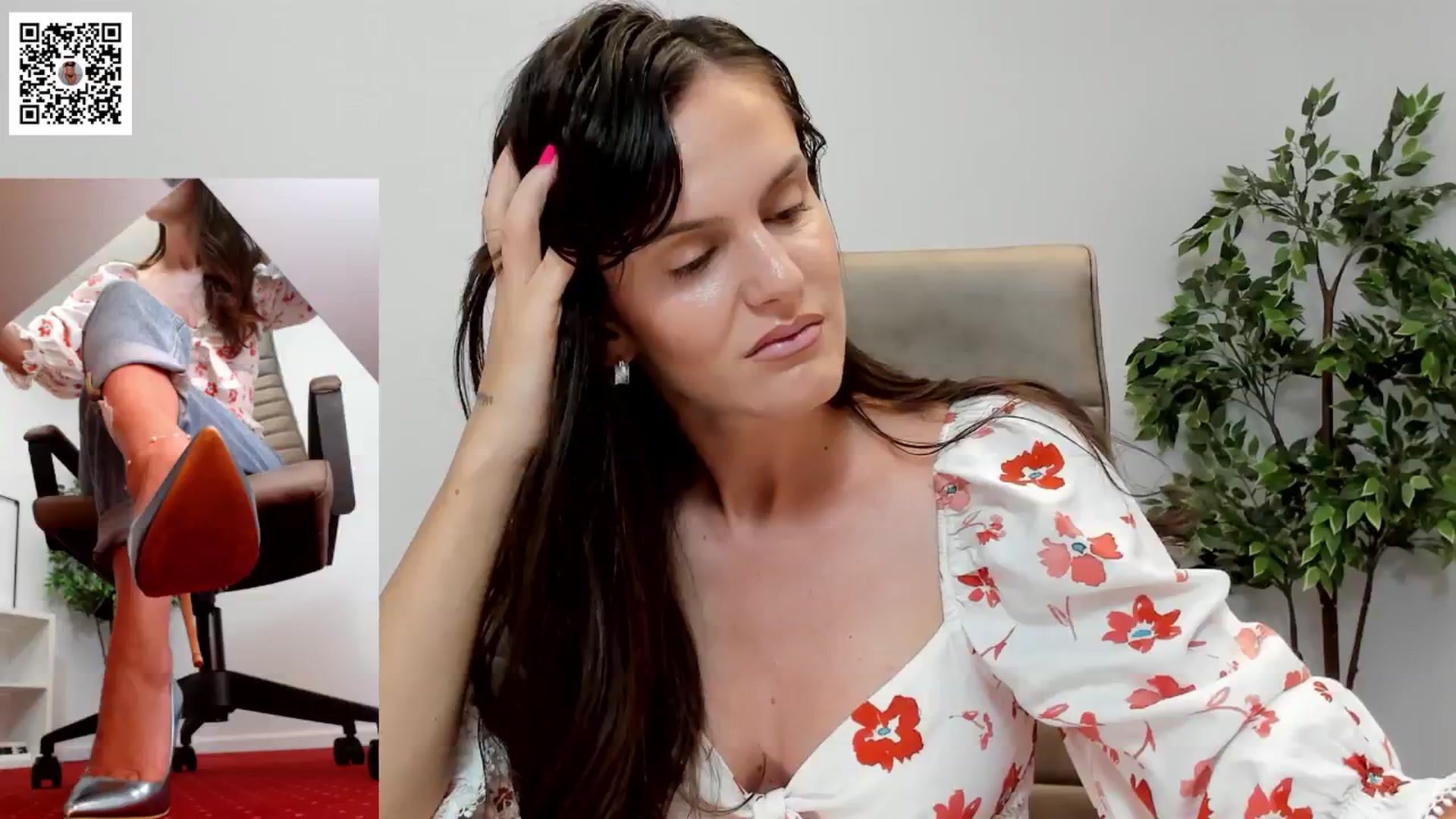 Gallery image thumbnail from LegswAttitude's myfreecams stream on, 07/03/2024, 14:08 image 9 of 20