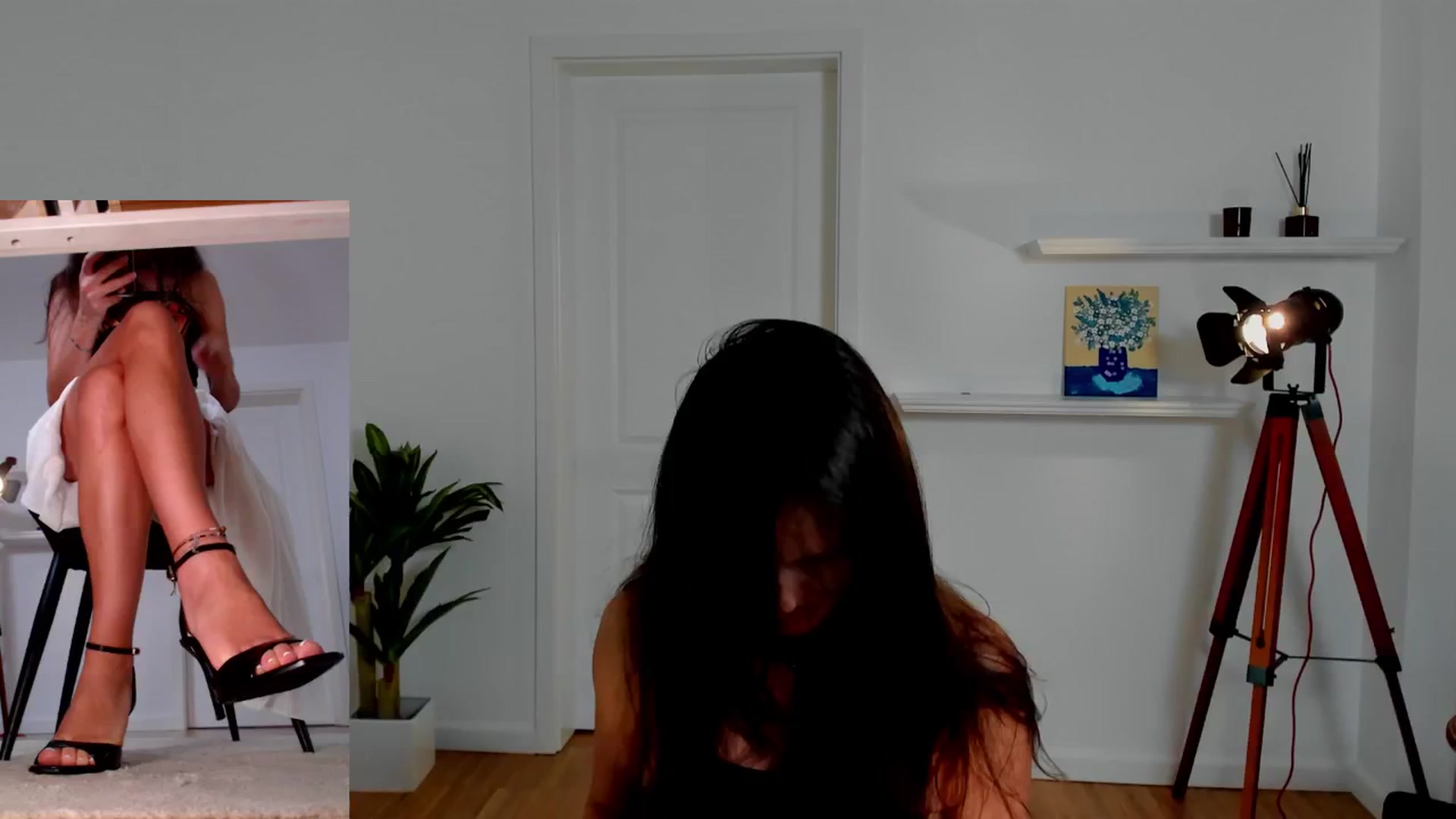 Gallery image thumbnail from LegswAttitude's myfreecams stream on, 08/17/2024, 15:25 image 1 of 20