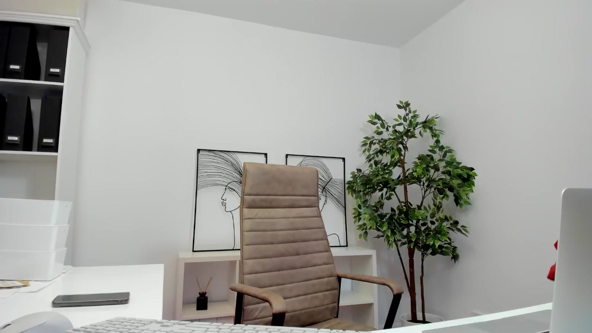 Gallery image thumbnail from LegswAttitude's myfreecams stream on, 08/23/2024, 13:36 image 11 of 20