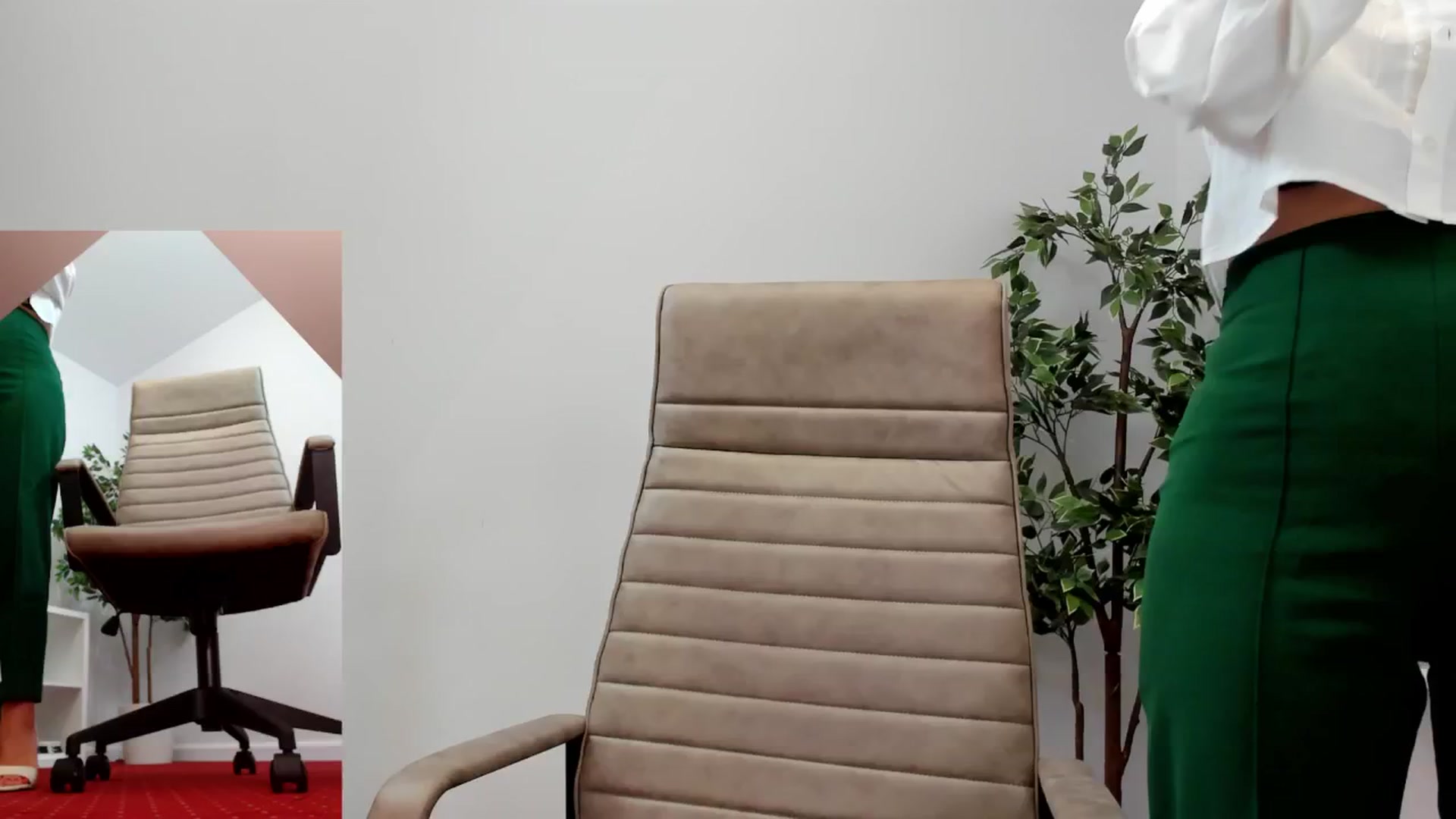 Gallery image thumbnail from LegswAttitude's myfreecams stream on, 09/10/2024, 10:32 image 5 of 20