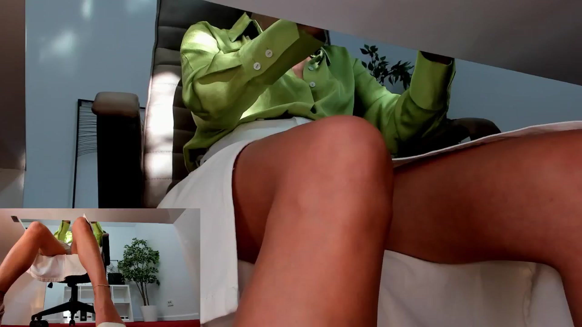 Gallery image thumbnail from LegswAttitude's myfreecams stream on, 09/12/2024, 08:23 image 1 of 20