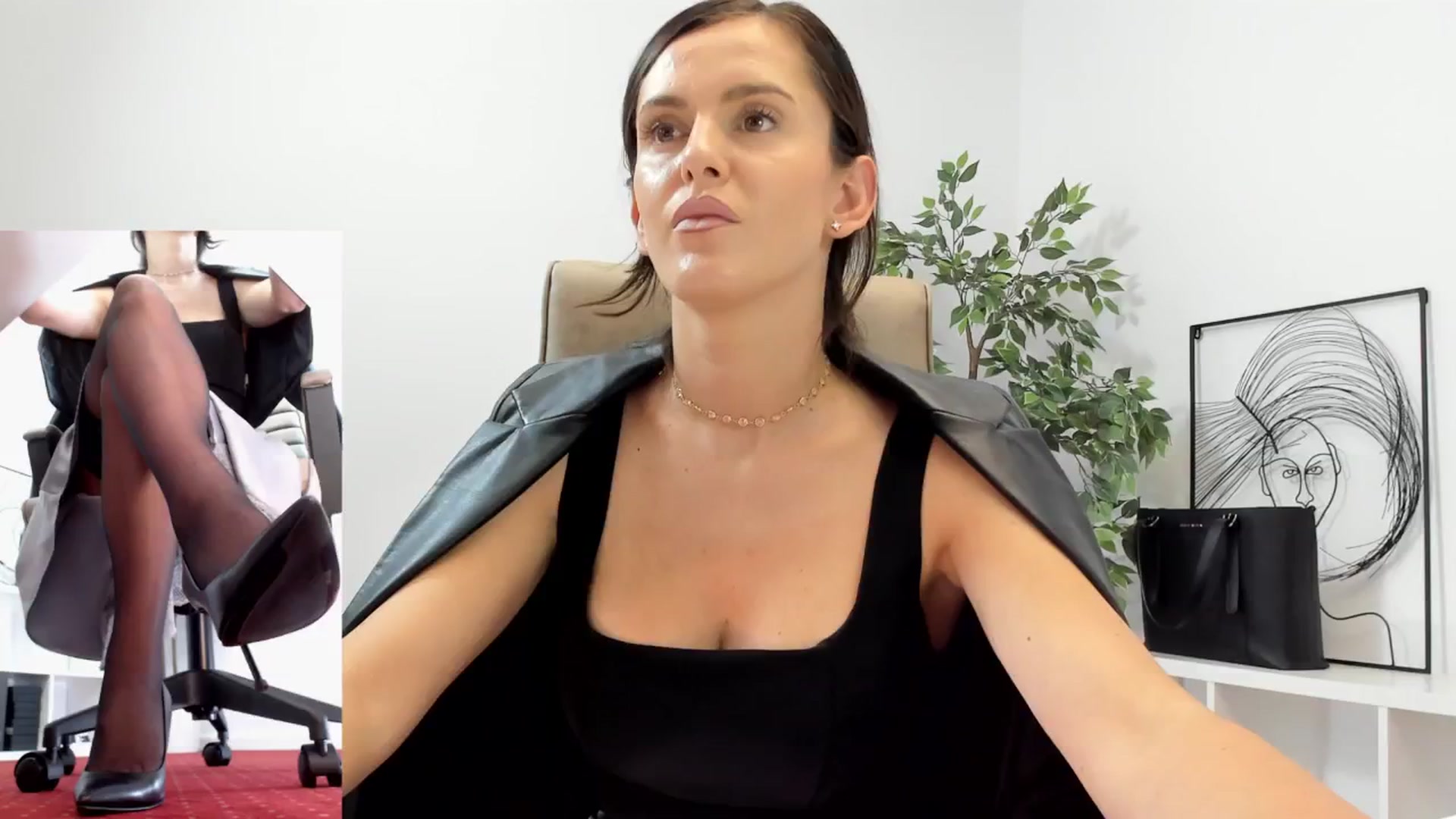 Gallery image thumbnail from LegswAttitude's myfreecams stream on, 09/30/2024, 13:48 image 2 of 20