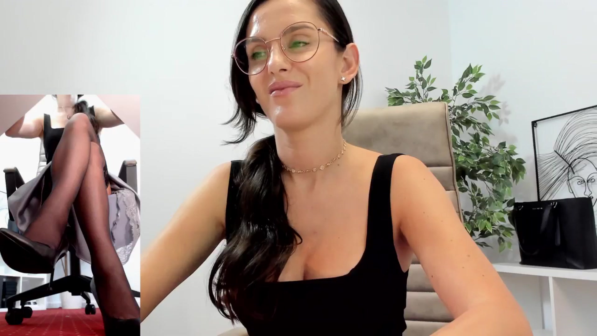 Gallery image thumbnail from LegswAttitude's myfreecams stream on, 09/30/2024, 13:48 image 20 of 20