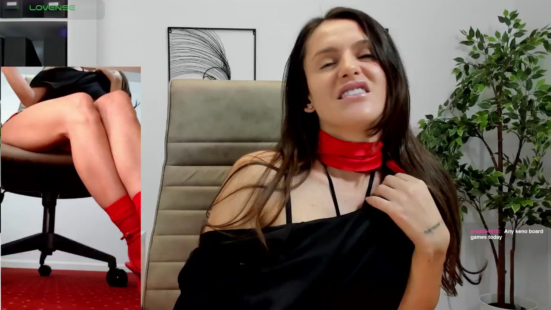 Gallery image thumbnail from LegswAttitude's myfreecams stream on, 12/06/2024, 15:11 image 7 of 20