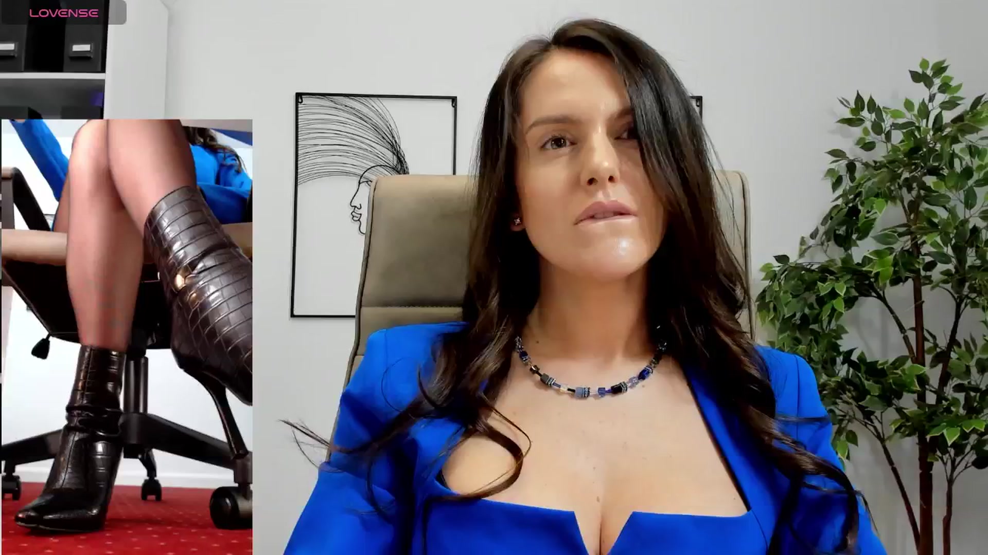 Gallery image thumbnail from LegswAttitude's myfreecams stream on, 12/09/2024, 14:08 image 3 of 20
