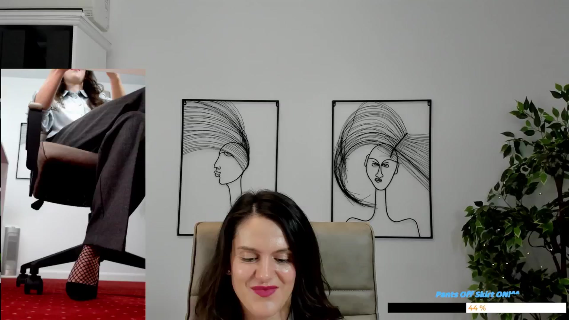 Gallery image thumbnail from LegswAttitude's myfreecams stream on, 12/12/2024, 15:02 image 4 of 20