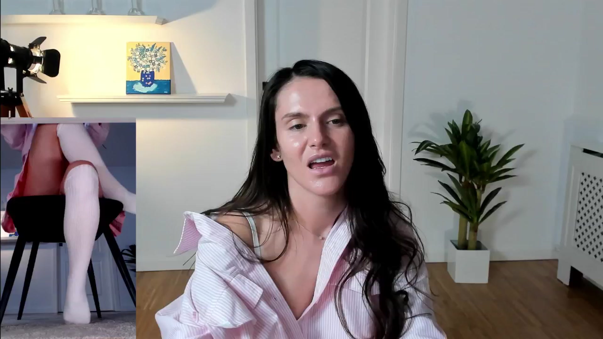 Gallery image thumbnail from LegswAttitude's myfreecams stream on, 12/16/2024, 17:15 image 9 of 20