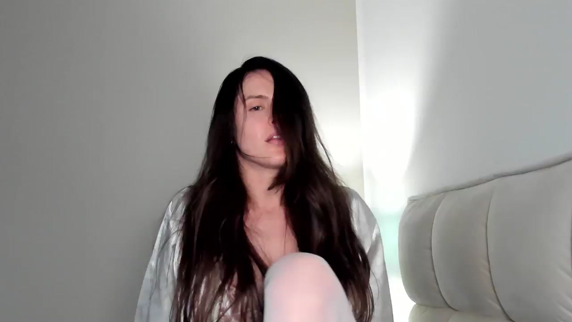 Gallery image thumbnail from LegswAttitude's myfreecams stream on, 12/29/2024, 13:27 image 15 of 20