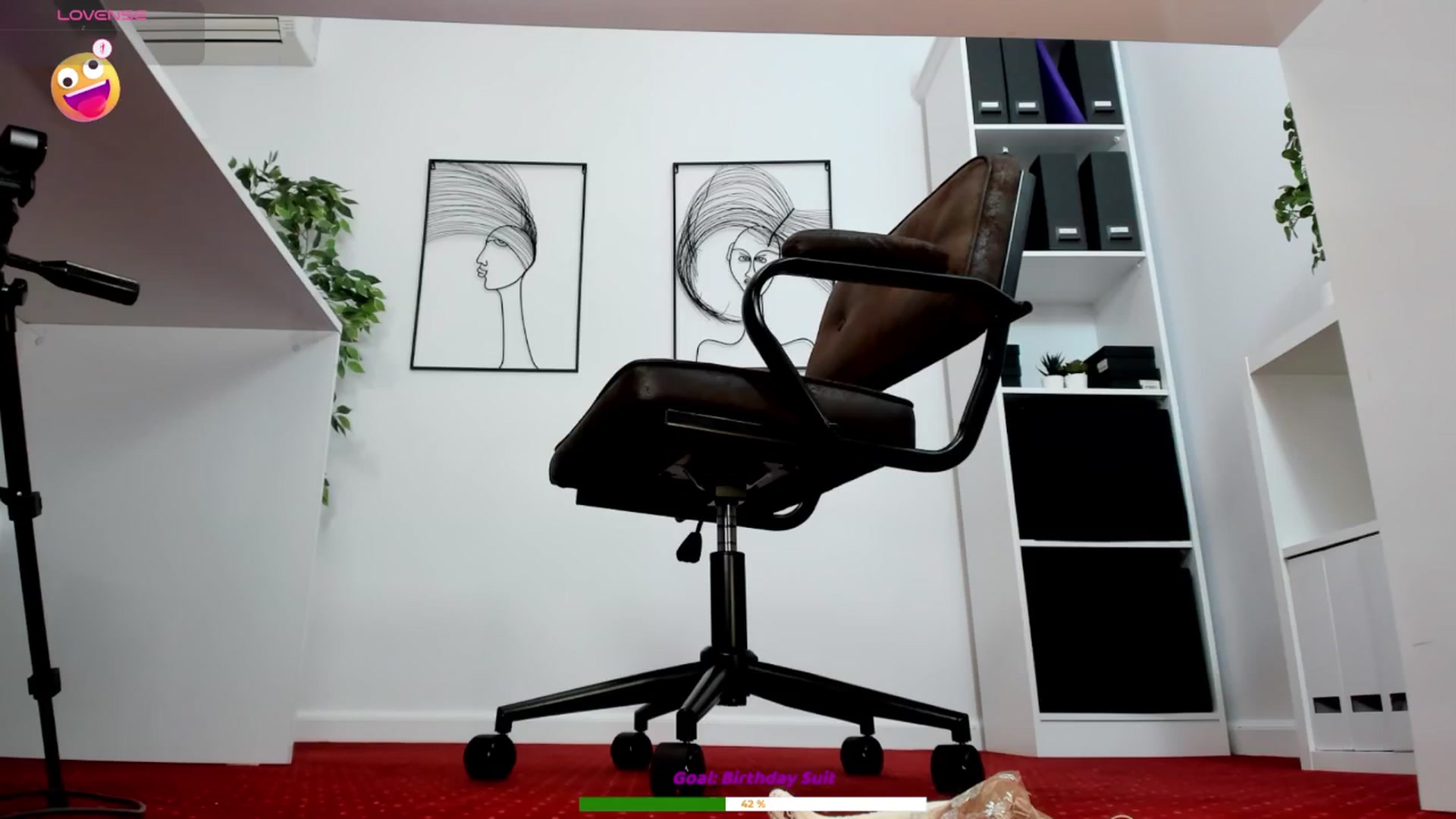 Gallery image thumbnail from LegswAttitude's myfreecams stream on, 06/20/2025, 14:19 image 16 of 20