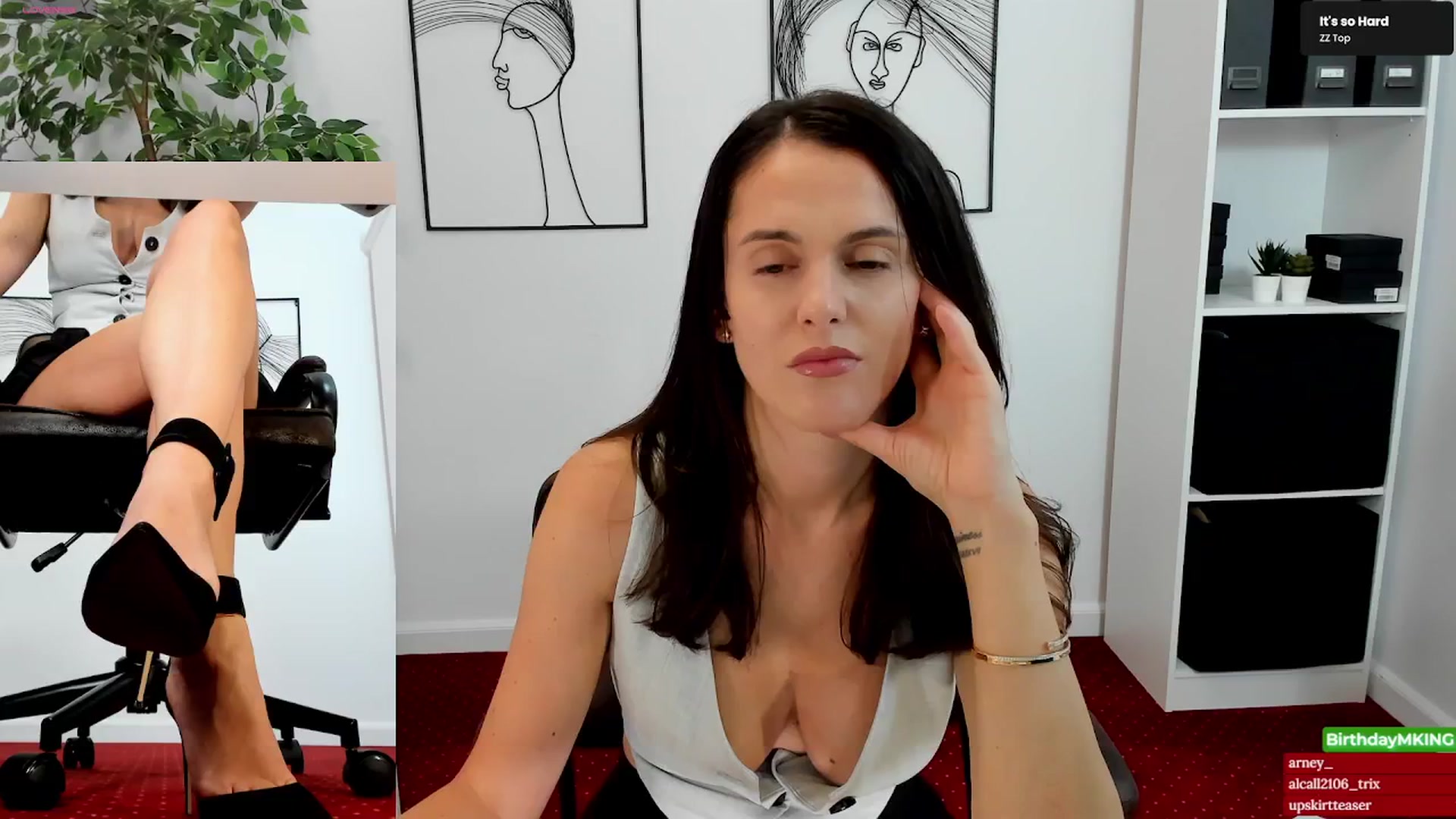 Gallery image thumbnail from LegswAttitude's myfreecams stream on, 06/27/2025, 11:30 image 9 of 20