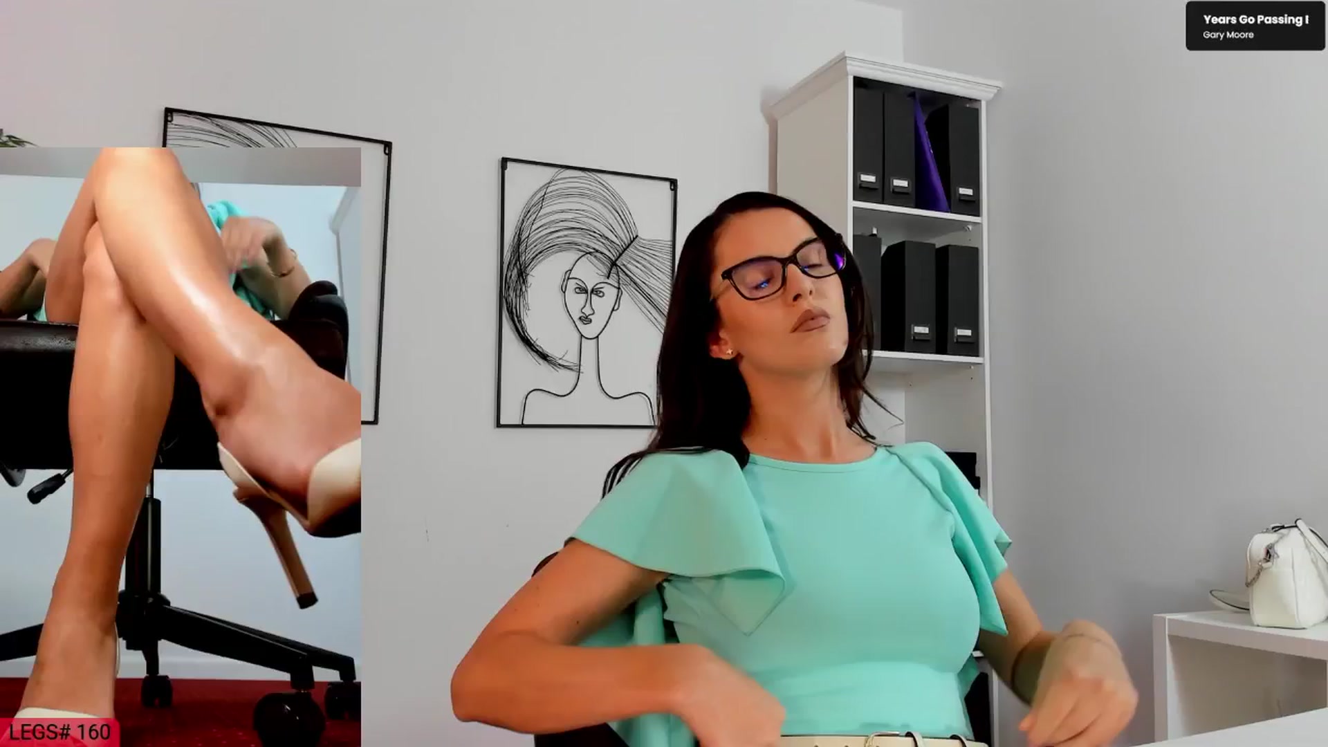 Gallery image thumbnail from LegswAttitude's myfreecams stream on, 07/21/2025, 13:35 image 1 of 20