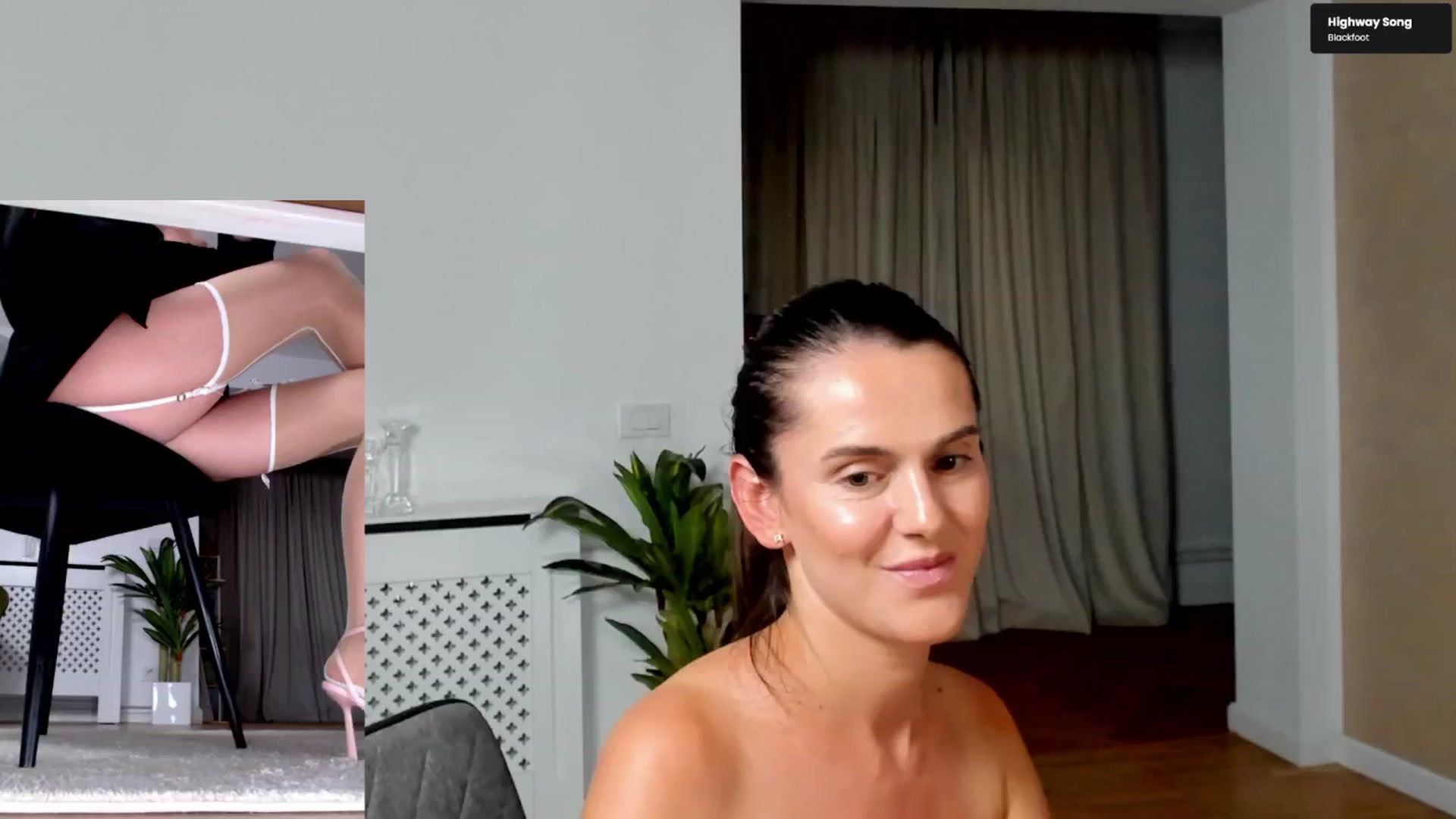Gallery image thumbnail from LegswAttitude's myfreecams stream on, 07/26/2025, 18:41 image 15 of 20