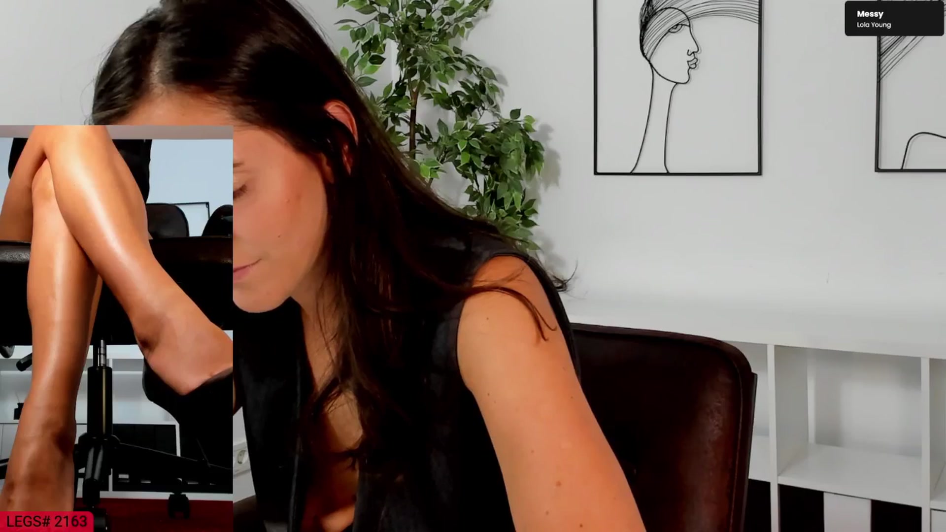 Gallery image thumbnail from LegswAttitude's myfreecams stream on, 08/26/2025, 14:42 image 13 of 20