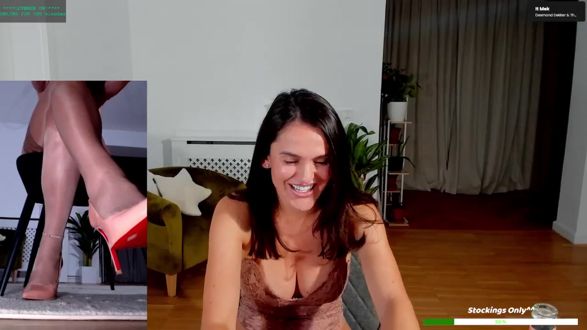 Gallery image thumbnail from LegswAttitude's myfreecams stream on, 09/28/2025, 18:39 image 10 of 20