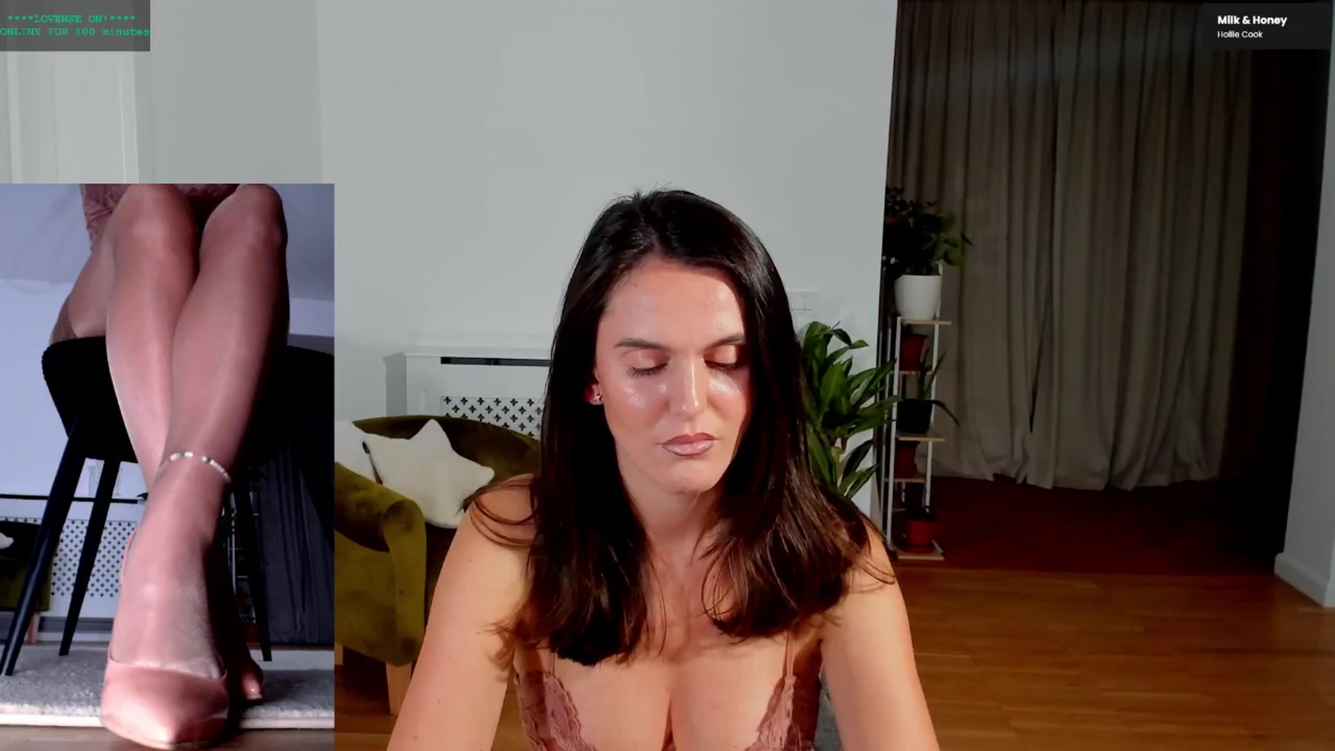 Gallery image thumbnail from LegswAttitude's myfreecams stream on, 09/28/2025, 18:39 image 5 of 20