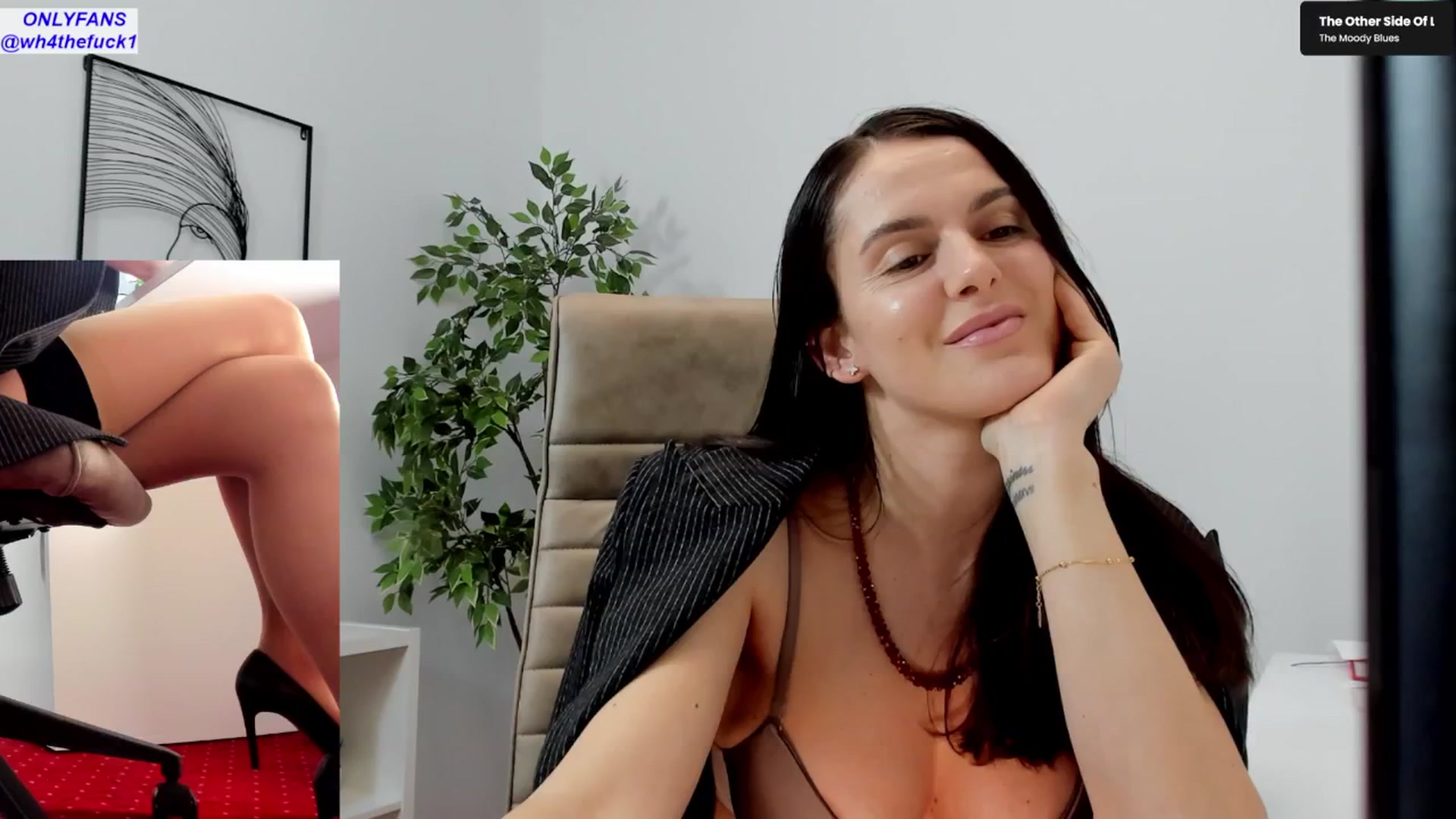 Gallery image thumbnail from LegswAttitude's myfreecams stream on, 02/23/2026, 13:04 image 17 of 20