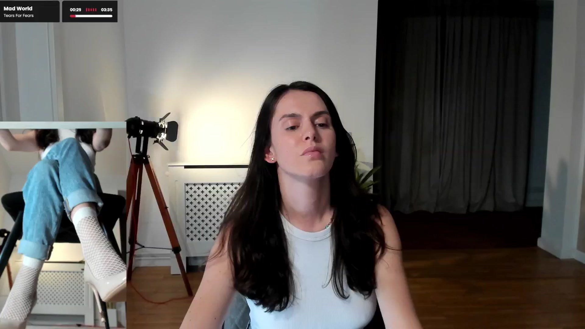 Gallery image thumbnail from LegswAttitude's myfreecams stream on, 03/29/2026, 18:31 image 4 of 20