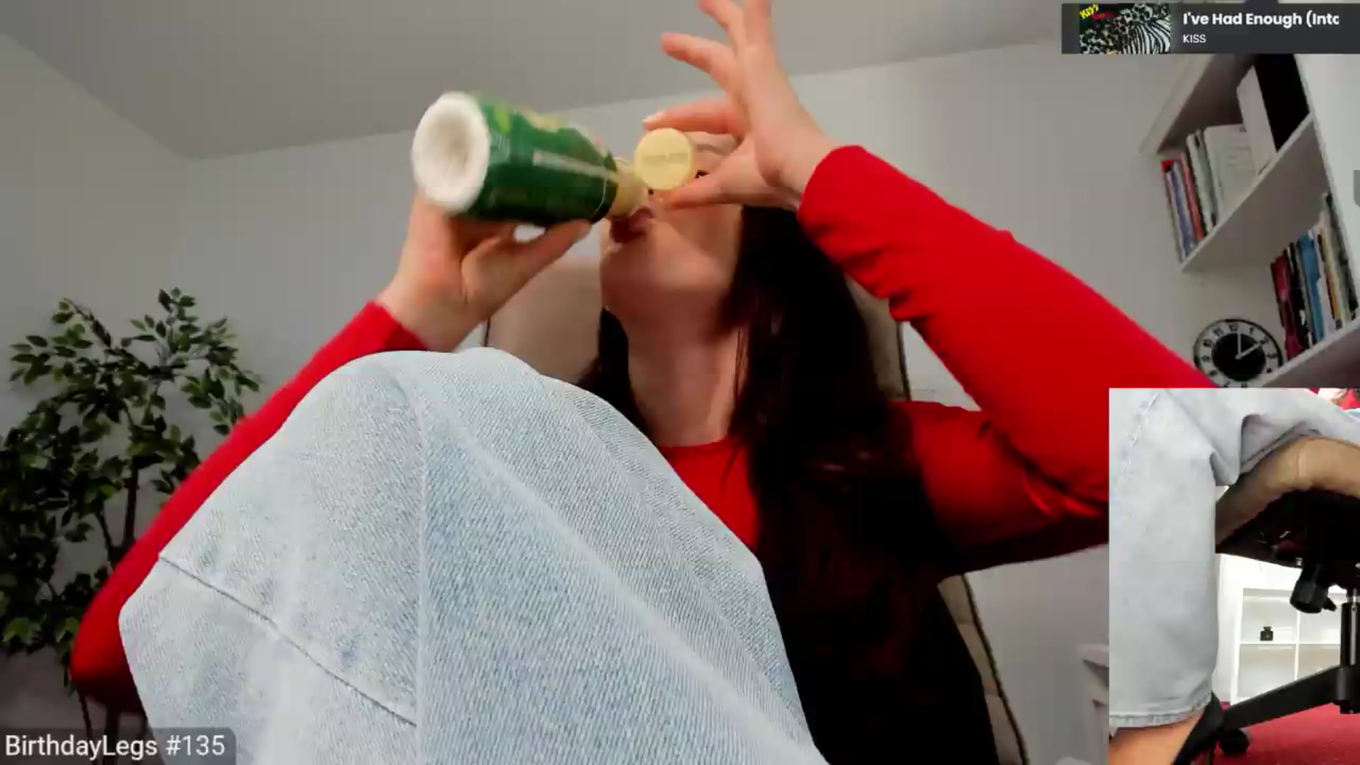 Gallery image thumbnail from LegswAttitude's myfreecams stream on, 06/03/2026, 11:15 image 18 of 20