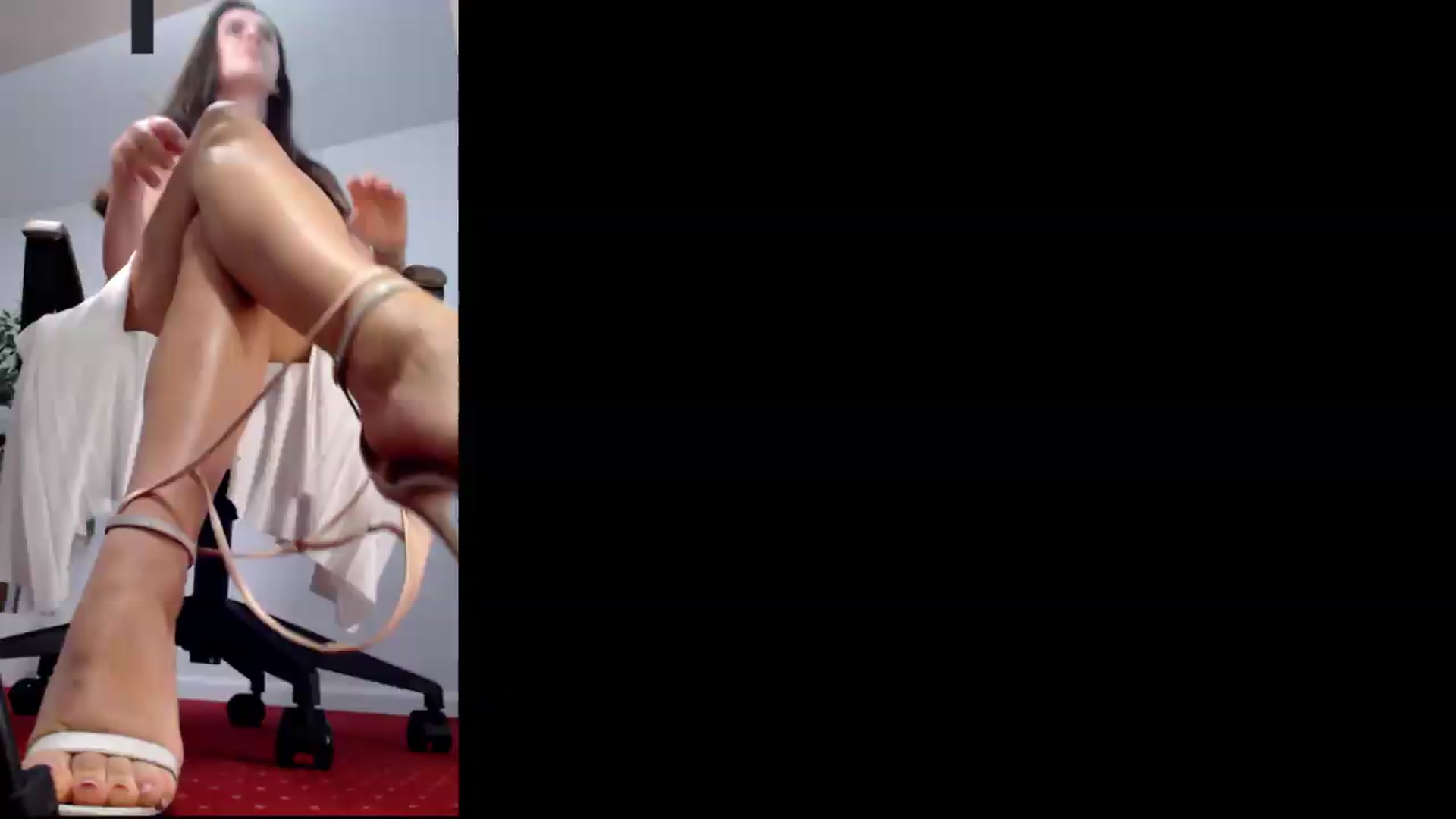 Gallery image thumbnail from LegswAttitude's myfreecams stream on, 07/29/2026, 15:29 image 20 of 20