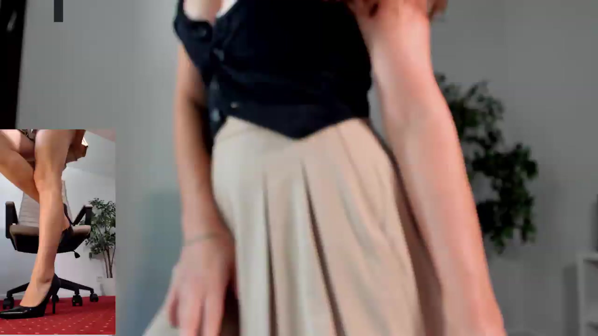 Gallery image thumbnail from LegswAttitude's myfreecams stream on, 08/06/2026, 13:54 image 4 of 20
