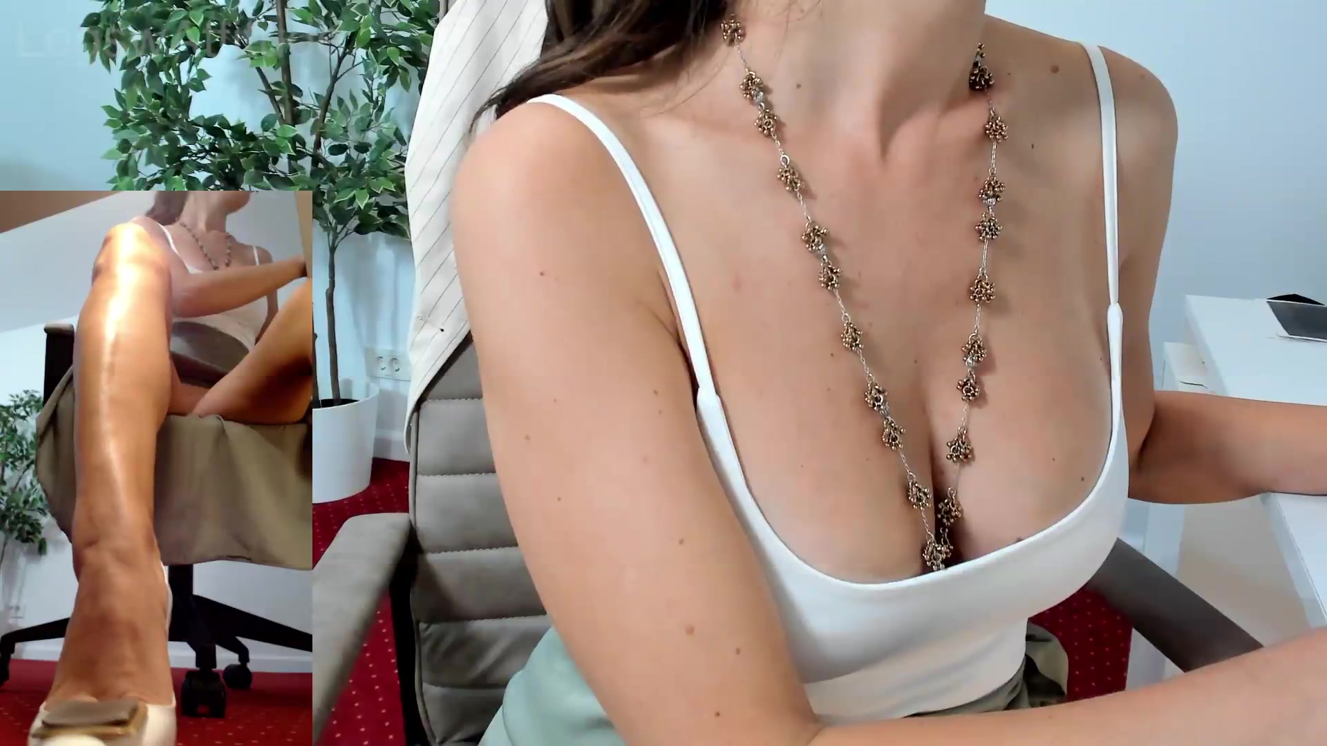 Gallery image thumbnail from LegswAttitude's myfreecams stream on, 09/09/2026, 16:41 image 4 of 20
