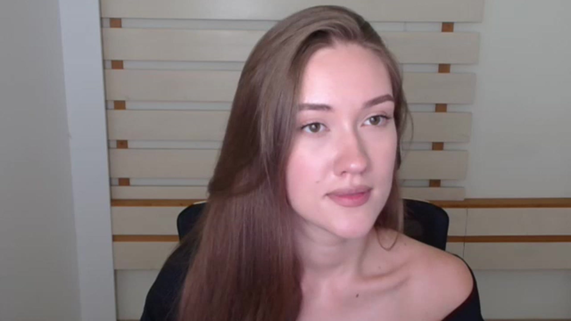 Gallery image thumbnail from Leia_Sweet's myfreecams stream on, 08/01/2023, 13:39 image 7 of 20