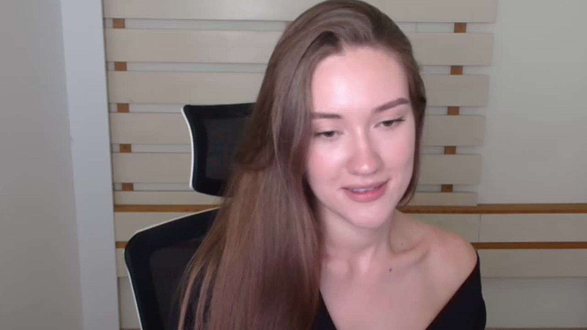 Gallery image thumbnail from Leia_Sweet's myfreecams stream on, 08/01/2023, 13:39 image 6 of 20